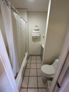 Sportsman Motel - 1