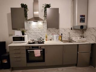 SuperValue Suite 6 - Fast WiFi, Hotel Linen, Keyless Entry, City only 10 Mins - BY PROPERTY PROMISE - Cardiff - 9
