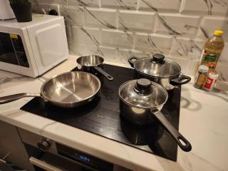 SuperValue Suite 6 - Fast WiFi, Hotel Linen, Keyless Entry, City only 10 Mins - BY PROPERTY PROMISE - Cardiff - 2