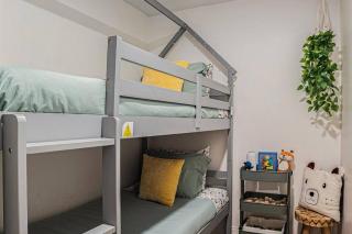 Boutique Charm 3BR w/ Huge Deck - 8