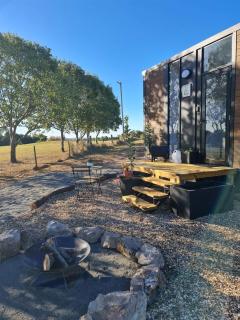 Sunset Retreat by Tiny Away - Nanango - 4