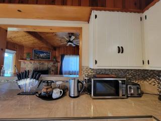 Rustic Yosemite Cottage-King Suite-Mountain Views - Oakhurst - 5