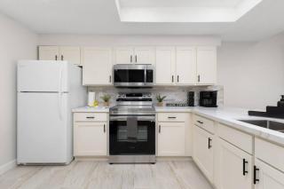 Enjoy the Best Ocean Views in a Beach Front Condo - South Padre Island - 4