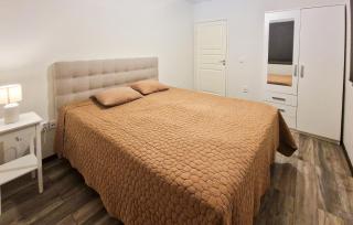Amazing Apartment In Borås With Kitchen - Borås - 3