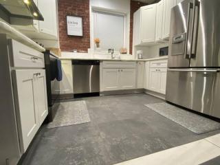 Entire 2 Bed apartment - 6