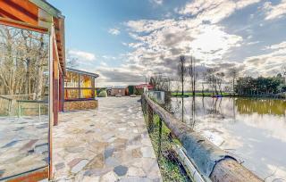 Stunning Home In La Bazouge-De-Chemeré - La Cropte - 1