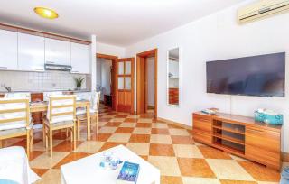 Amazing Apartment In Crikvenica - Crikvenica - 7