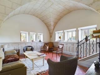 Mas rénové à Mouriès avec piscine, 6 chambres, terrasses et pool houses, en pleine nature provençale. - FR-1-599-90 - 6