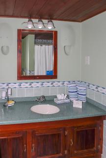 Spanish-style Ocean view Villa set in garden - Calypso Court villa - Cap Estate - 3