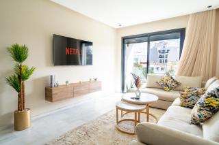 Sunny Luxury Studio: Terrace & Fast Wi-Fi - Casablanca - 9