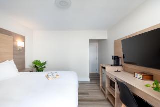 Harrison Grand Motel - 9