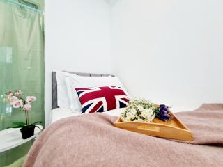 Broad 7 Guests Scott Garden Duplex 1 Room Old Klang Road, Taman Desa, Kuchai Lama, Bangsar South, Pearl Point, Mid Valley, Kuala Lumpur - Kuala Lumpur - 1
