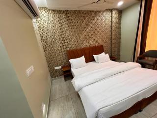 Kesari Guest House - Sālāsar - 1