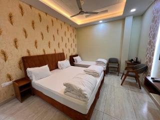 Kesari Guest House - Sālāsar - 4