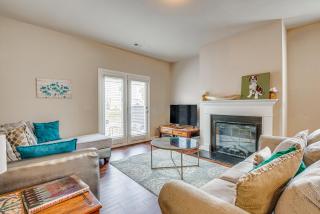 Spacious Atlanta Home with Yard and Charcoal Grill! - Atlanta - 0