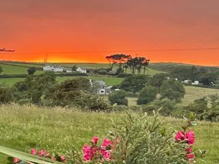 Goleufryn Abersoch has the main house and 2 barns - Abersoch - 3