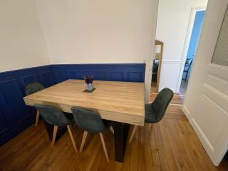 Large family typical Parisian Appartment - 9