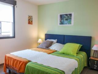 VERT PARADIS - Appartement 3 étoiles, Vue apaisante sur GOLF, Pins Parasols, 2è étage - 80 m2 dont Terrasse avec Pergola, 2 chambres, 3 CLIM, WIFI - Piscine, Parking et Park à vélos, Ascenseur - en Option Linge, Ménage - Pistes cyclables, Mer à proximité - 1