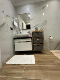 Sunrose Luxury Apartment - Sarandë - 6
