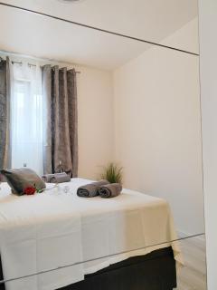 Apartment Toni - Private Parking, Steps to the Beach - Zadar - 1