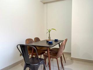 Apt Transpark Cibubur 2 BR With Wi-Fi & Pool - 6