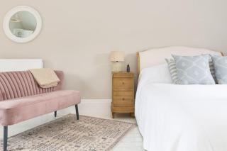Stylish and homely 1 bed Edwardian Coach House - 1