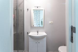 Room6 Van Lerius - 2