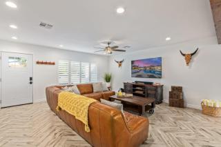 Tequila Time Retreat - 5BR Near Golf with Pool & Spa - Phoenix - 5