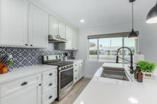 Crown Azul - Old Town 2 Primary's New Pool Spa BBQ - 9