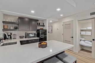 LUX at Craftsman - Heart of Old Town Studio 1 - 4