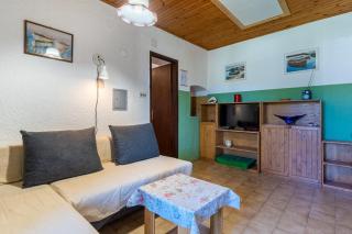 Holiday apartment in Stivan with balcony, air conditioning, WiFi, washing machine 5196-1 - 5