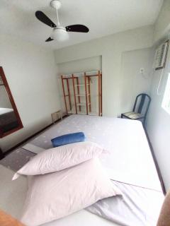 Apto 4 quartos em BC com garagem enorme, cabem 2 carros pequenos - Balneário Camboriú - 3
