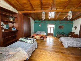 Amplia y Céntrica Habitación - H. El Casero - Cajamarca - 0