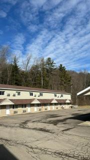 Economy Inn - Alfred - 9