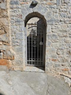 Rigas stone tower east Mani 1 - Mína - 4
