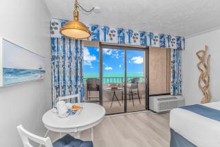 Direct Oceanfront Suite - Ocean Reef 803 - Sleeps 4! - Myrtle Beach - 8