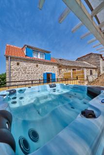 Holiday house MIA - Donje Selo na Šolti - 0