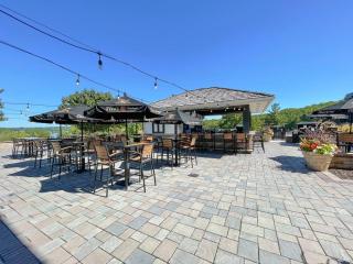 Modern Lake Geneva Condo with Year-Round Views - Lake Geneva - 3