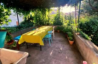 Dida Roko, rustikalni apartman s terasom - Kaštela - 3