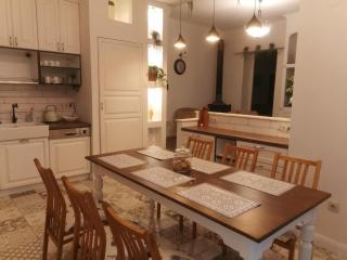 Kúria apartman with private jacuzzi and pool - 3