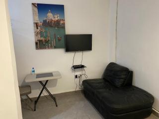 Belvoir Hotel & Serviced Apartment Residence - 4