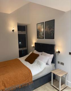 Modern 1-Bed Apartment in Buckinghamshire with Free WiFi, Parking & Garden - Buckinghamshire - 6