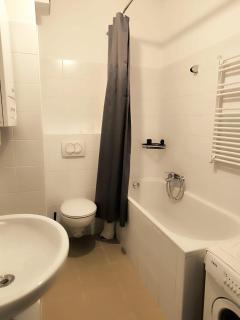 pretty apartment next to metro station - Wenen - 2