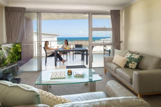 Coastal Bliss - 3BR Unit Overlooking Kings Beach - Caloundra - 7