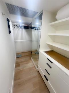Waikiki Getaway Penthouse Suite condo - Honolulu - 7
