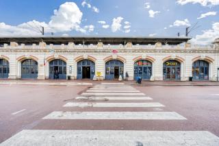 PARIS CITY-Le Raincy - Facing station - 4 to 8 Pers - 5