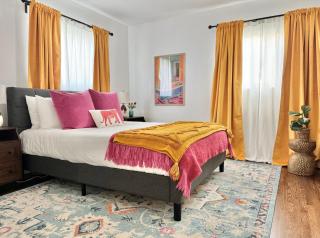 Spotless Modern Home Close to LAX & Sofi Stadium - 9