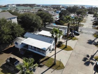 Family Friendly Beach Home located in beautiful Miramar Beach, FL - Destin - 7