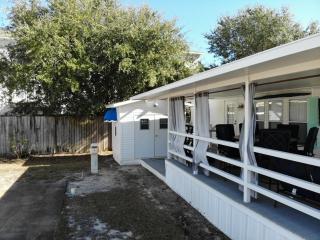 Family Friendly Beach Home located in beautiful Miramar Beach, FL - Destin - 4