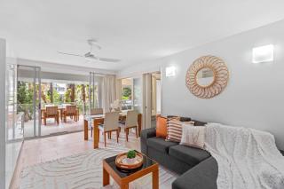 Belle Escapes Drift Beachfront Resort Pool View Suite 4106 - 9